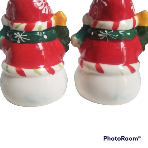 Snowman Salt and Pepper Shakers Ceramic with Stoppers and Box New - Picture 6 of 10
